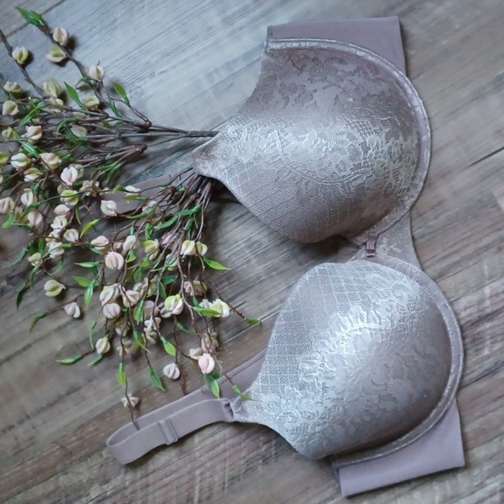 Bra by Vanity Fair